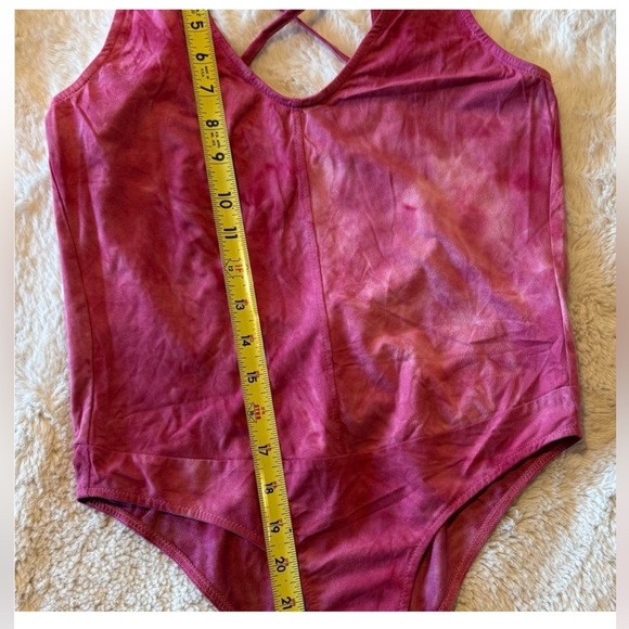 ⭐️4/$20 BUNDLE ITEM⭐️ Dainty Hooligan Tie-Dye Lace Up Bodysuit Size Small - Picture 7 of 8